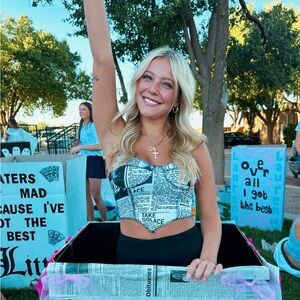 Meet your Posher, Rachel